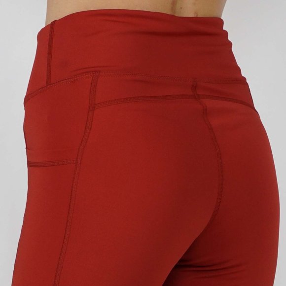 Yoga capri leggings with pockets and mesh - Picture 4 of 4